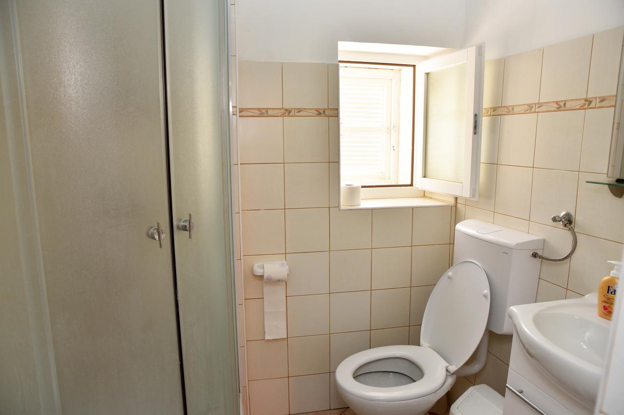 Apartman Nives Lubenice Eksteriør bilde